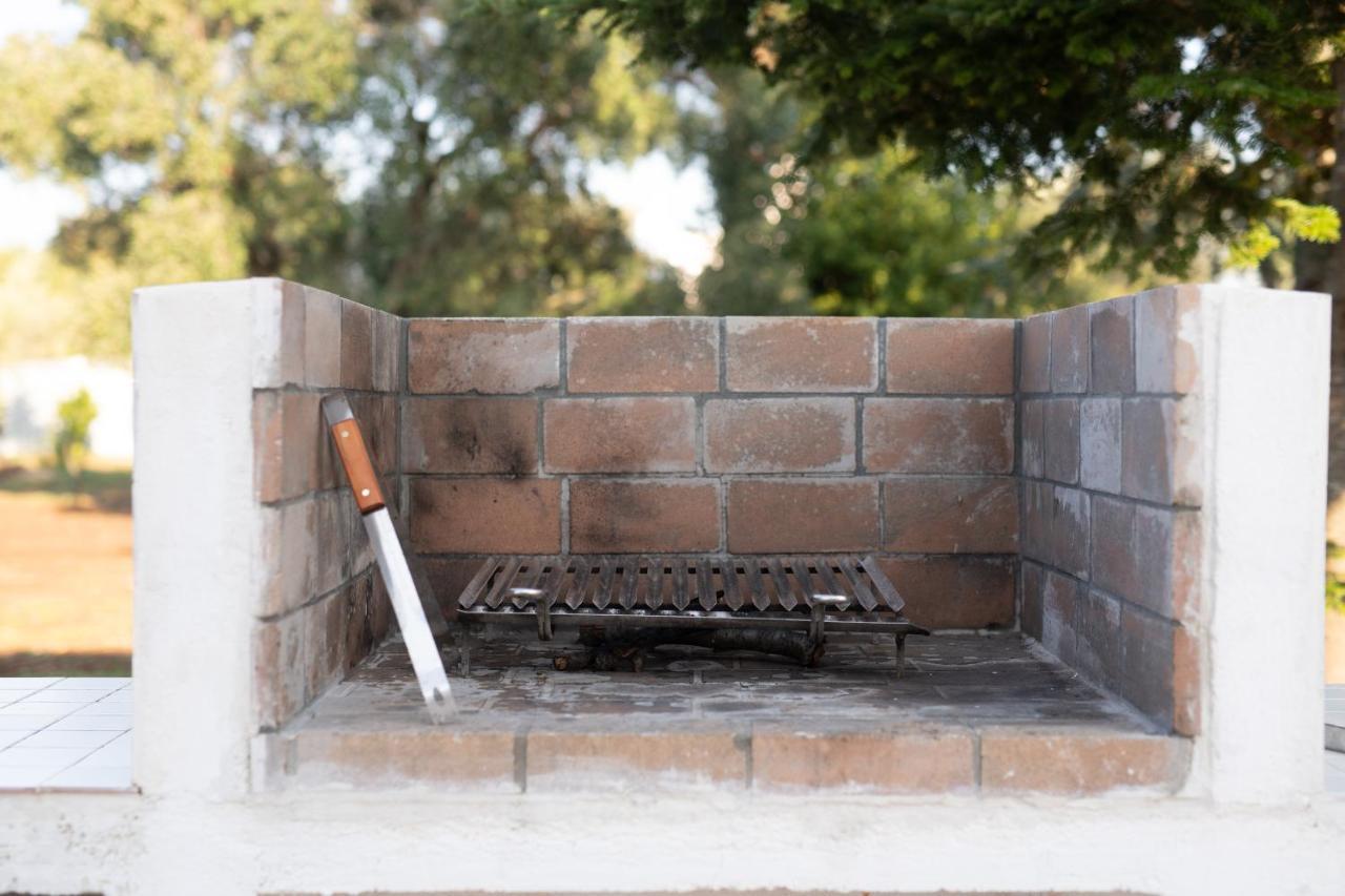 Trullo Cezanne Sustainable And Peaceful Ceglie Messapica Exterior foto